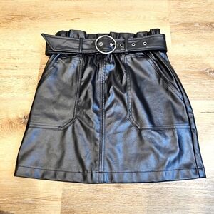 Haute Monde Skirt Women's Size Small Black Mini Faux Leather Belted High Rise